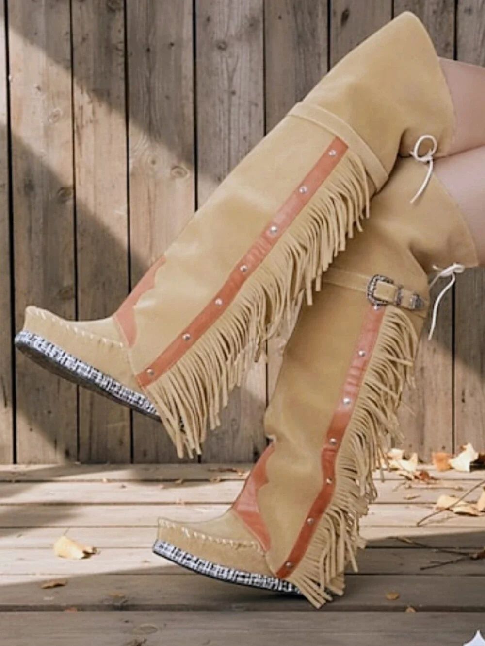 NWOT Tan Faux Suede Knee High Fringe Moccasin Buckle Western Festival Boots 10